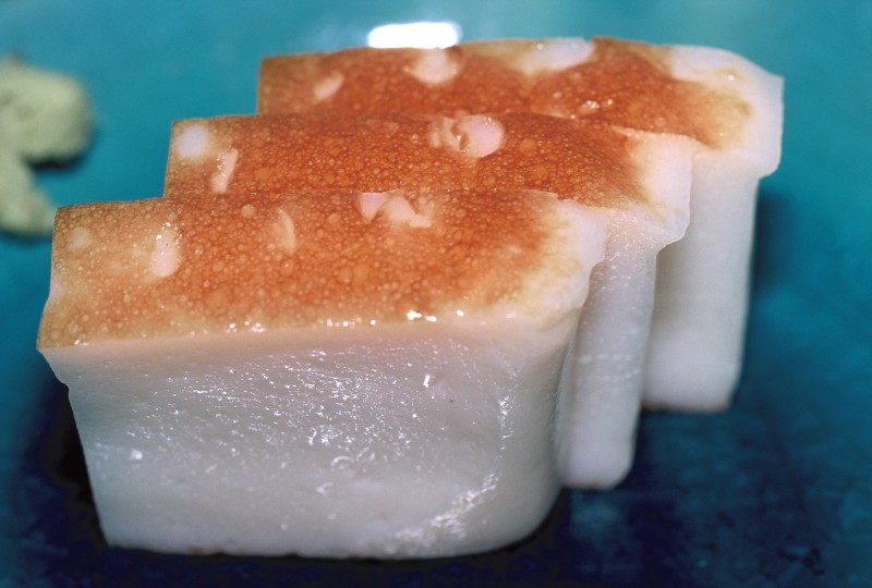 1996年，京都幾松早餐的真鯛蒲鉾，還在上菜前烤過。（圖：作者提供）