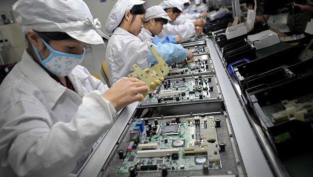 富士康也宣布在越南確定新的生產基地，並將投入兩億美金的投資在印度。（AFP）