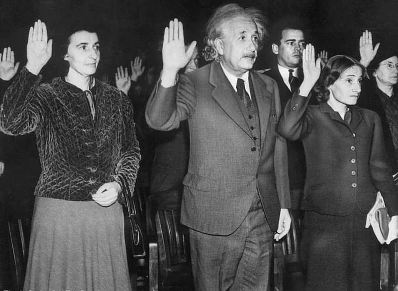 在1953年這個麥卡錫主義最高峰的年代，光是聲援羅森堡這件事，就能夠讓愛因斯坦成為眾矢之的。（圖：網路）