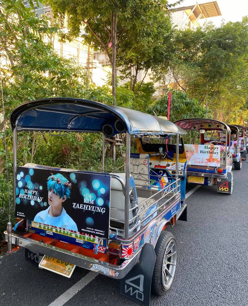 集資改在Tuk-Tuk車下廣告慶祝韓星生日