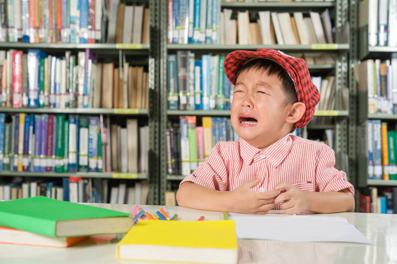 孩子突然出現這些行為... 恐是罹患「憂鬱症」！（圖片來源：https://www.freepik.com/）
