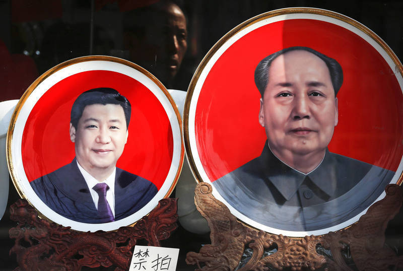 中國在搞文革復辟，國民黨在擁抱中國
