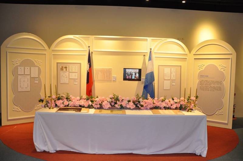 圖15「想食‧饗時—臺灣飲食檔案特展」的國宴檔案展示