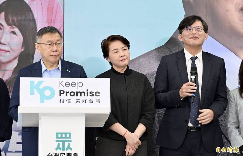 前喊著三黨不過半，要成為國會中超越藍綠的最強戰力，但實質上卻透過不參與表決，拒絕共同承擔決策責任，只想怎樣穩賺不賠。這就是民眾黨，這就是柯文哲與黃國昌。（本報資料照）