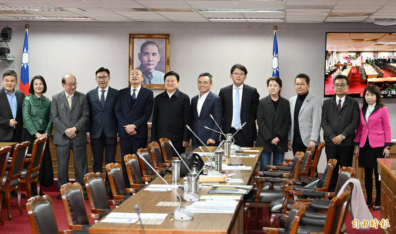 面對新的立法院長，民進黨又該如何自處因應？而即將上路的新國會與520就職後的新政府，又該如何找回過去4年流失的民心。（資料照）