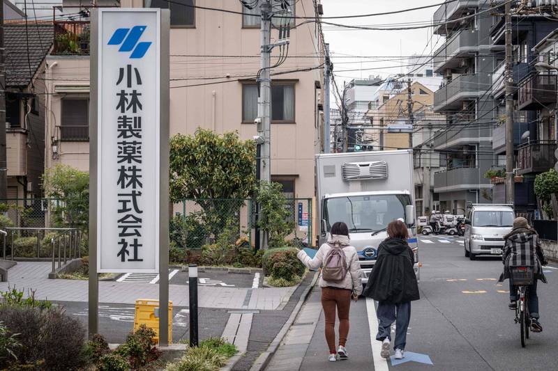 民眾服用小林製藥含紅麴成分的保健食品後出現腎臟疾病問題。（法新社）