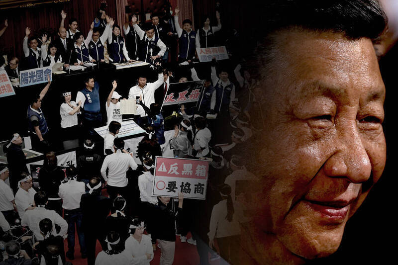 中國流亡作家袁紅冰早在2月披露的中共對台統戰內幕。（本報資料照、歐新社，本報合成）