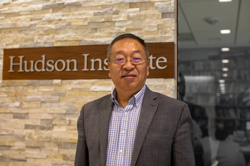 美國哈德遜研究所中國中心主任余茂春強調，台灣議題已經全球化，不再僅僅是主權問題，而是自由與專制的衝突。（中央社）