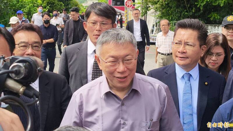 柯文哲兩任市長施政無方，滿意度評比常吊車尾。（資料照）