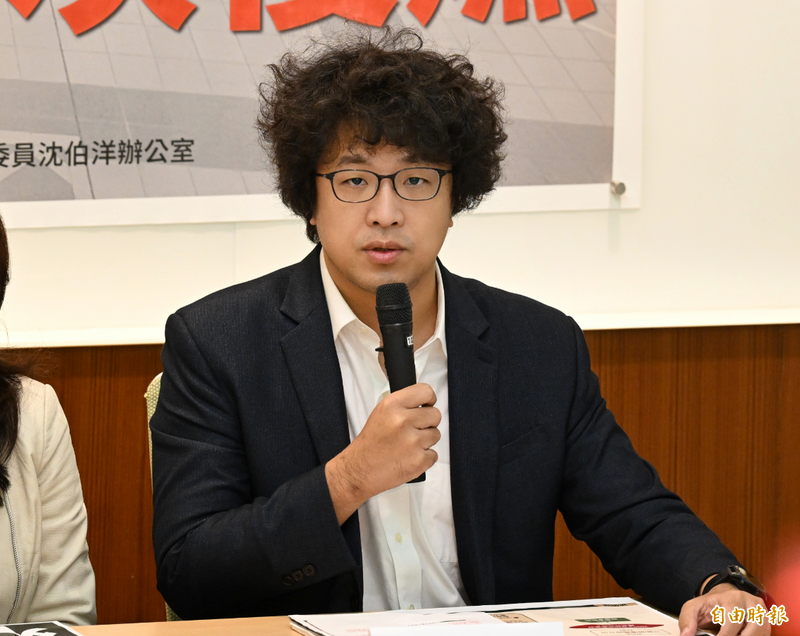 民進黨立委沈伯洋表示，中國面臨內部經濟和統治不穩定，需要立威，因此近來特定媒體與部分社群出現對總統賴清德的認知作戰，目前還沒有達到高峰。（資料照）