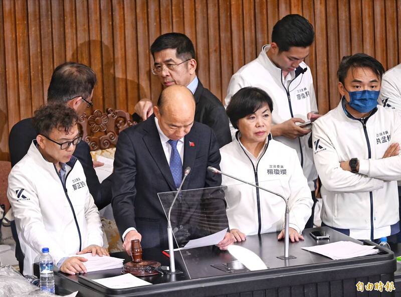 立法院12月20日舉行院會，並三讀通過憲法訴訟法第4條及第95條條文修正草案。（資料照）