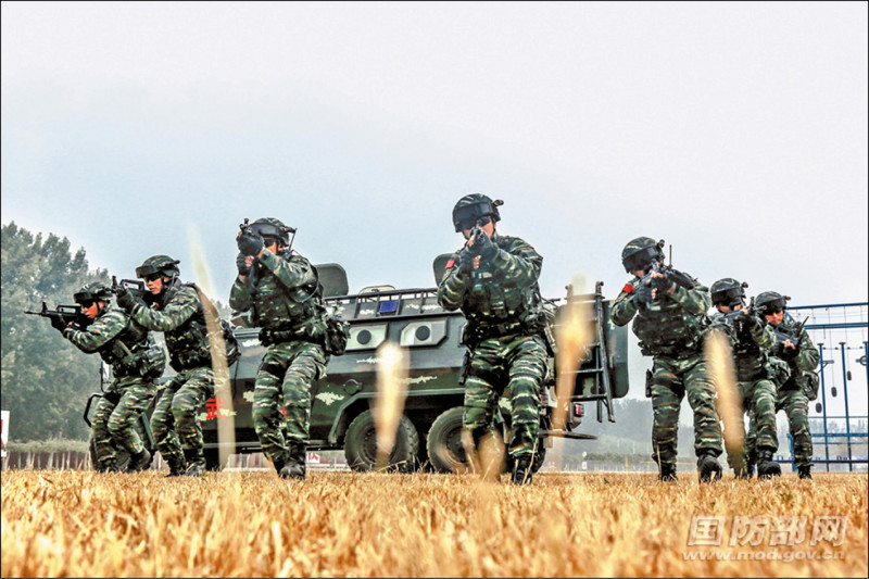 一旦中共控制台灣全部或部分地區，中央軍委將指派武警部隊在台灣實施戒嚴，並進行掃蕩鎮壓。圖為中國武警部隊。（取自網路）