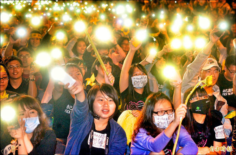 2014年的318太陽花運動阻擋了《服貿協訂》，它最重要的意義在於嚇止了馬政府加速兩岸一體化的企圖。（資料照）