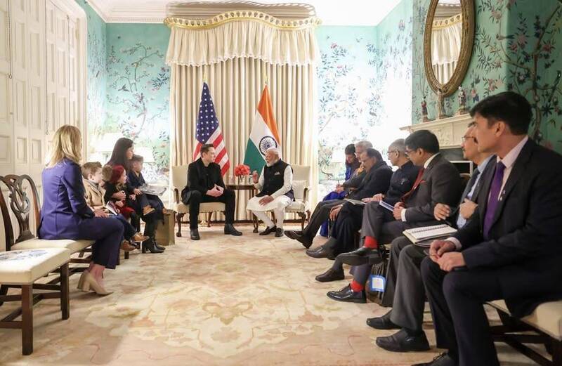 馬斯克與印度總理莫迪會面。（取自貼文）