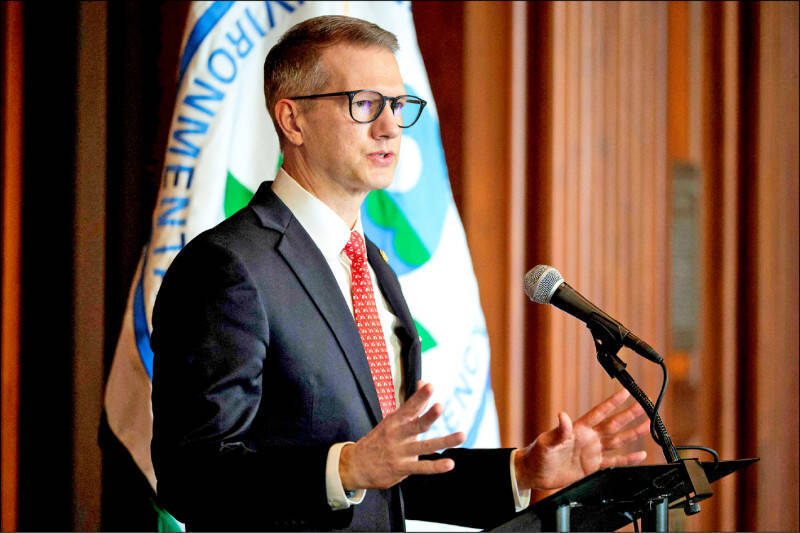 美國共和黨籍聯邦眾議員摩爾提案，國會應立法禁止所有中國公民獲得學生簽證，以捍衛美國國安、創新技術、關鍵基礎設施和個資。（法新社檔案照）