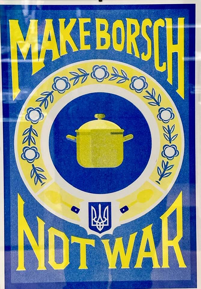 作者去歐洲作烏克蘭相關研究所拍照片。（取自貼文）