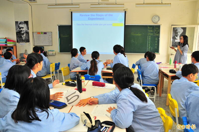 私校投入大量資源在課程創新、專業師資、國際教育與學生多元發展，滿足家長與學生個別化、特色化的教育需求。示意圖，圖中人物與本文無關。（資料照）