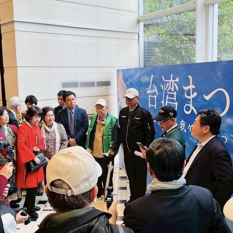 日本大阪萬博開幕，黑學學院與印太戰略智庫共同主辦「台灣祭」。（取自貼文）