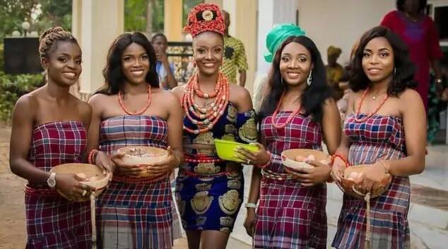 西非的女女通婚是一歷史悠久的傳統，至少已經存在數世紀之久。（取自貼文）