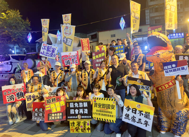 大罷免行動，不是為了個人恩怨，不是為了政黨利益，而是為了捍衛我們一點一滴爭取來的民主成果。（資料照）