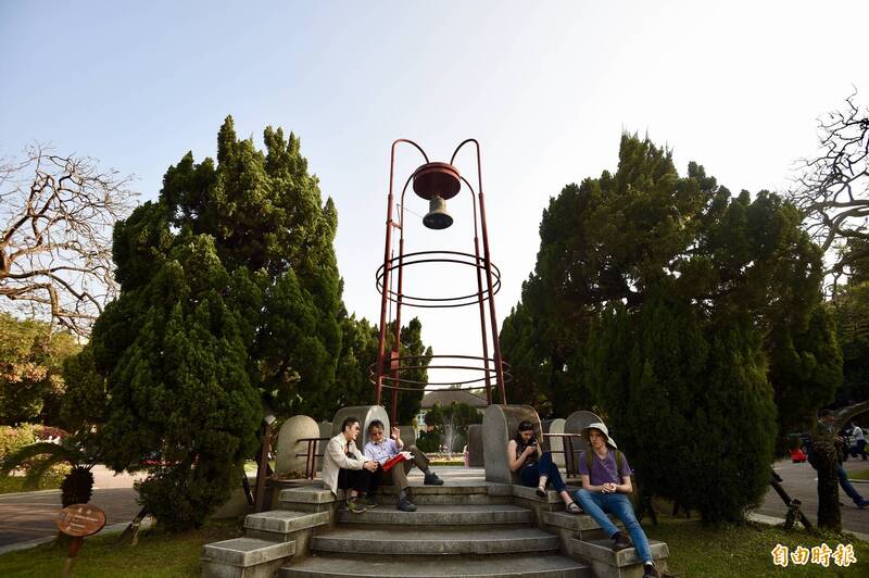 楊照進入大學是美麗島事件已經發生的年代，在台大校區也正醞釀著比較全面性反抗國民黨的年代。圖為台大校園。（資料照）