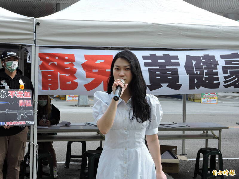 罷免王鴻薇團體的發言人「阿美」來台中宣講，強調35位國民黨立委都要罷免成功。（資料照）