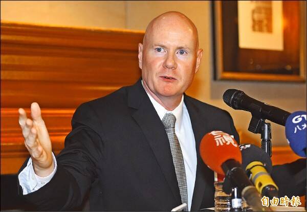 新書提到台灣通葉望輝告知，中方管道向美方透露，將不再堅持 92共識、一中原則及一國兩制，但陳總統必須遵守《中華民國憲法》架構。（資料照）