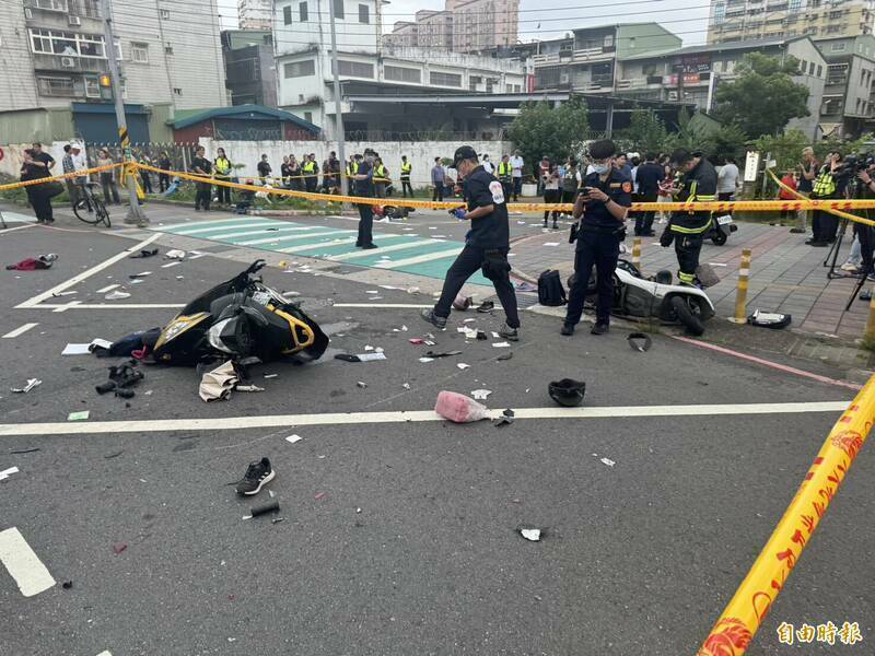 0519三峽重大車禍奪3命，事發地點是一處設有行人專用時相的斑馬線，即使行人優先、紅燈亮起，仍無法阻止一輛失控車輛衝入人群。（資料照）