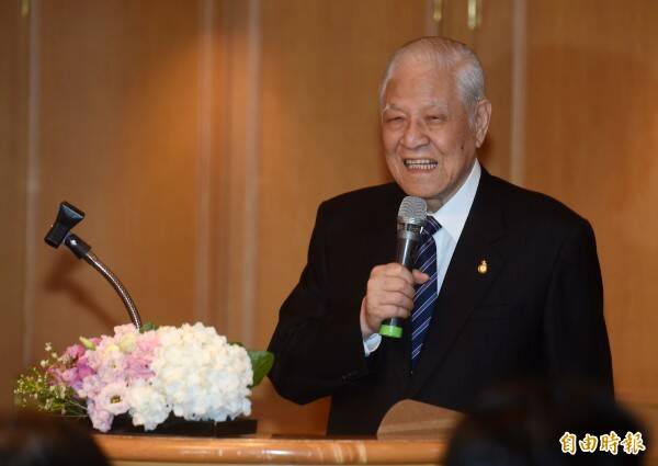 前總統李登輝主張要建立台灣主體意識，提出台灣主體史觀，有自知與自信才能不畏強權。（資料照）