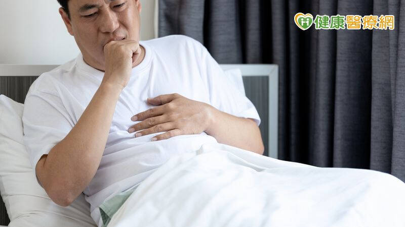 劉健生醫師指出，一般急性感染如感冒，通常兩週內就會痊癒，但如果「喘、悶、咳」其中一種症狀持續超過三週，就要懷疑可能是亞急性或慢性氣管發炎，醫師會做進一步檢查氣喘的可能性。（取自貼文）