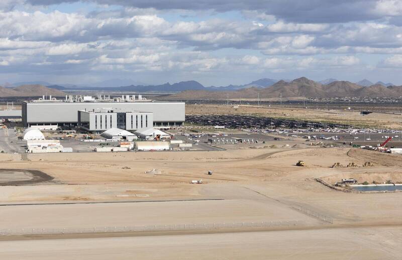 對於正在亞利桑那州建廠的台積電而言，可以降低在美投資門檻台積電在亞利桑工廠。（彭博檔案照）