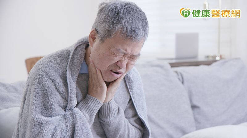 新一代口服BTK抑制劑的副作用相較傳統化療較為可控，部分藥物在心血管安全性方面也有進步。（取自貼文）