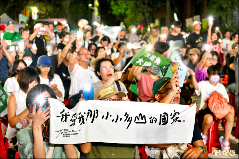 這場公民運動，正告訴台灣人民。國家命運，必須牢握在我們手中，不必輕忽自己的力量。（記者叢昌瑾攝）