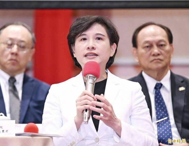 行政院副院長鄭麗君擔任關稅談判領隊，她是華府可以接受的台灣最高層級行政首長。（資料照）