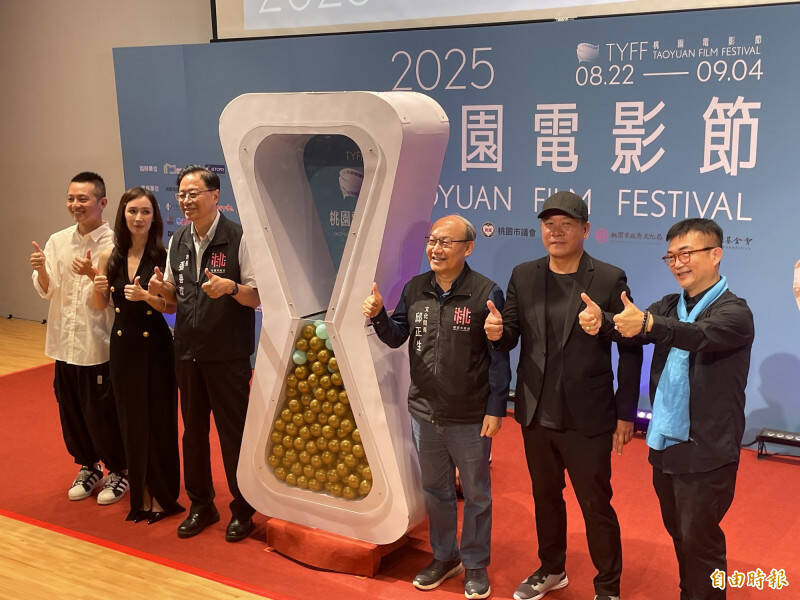 自由開講》政治操作產物 中國抗戰微短劇太荒誕