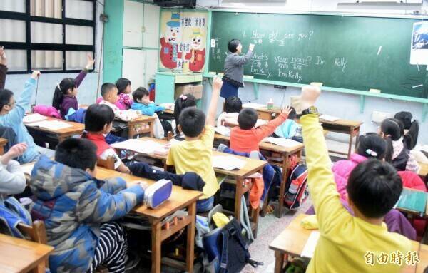 自由開講》 解決全台教師荒 兼顧代理教師權益