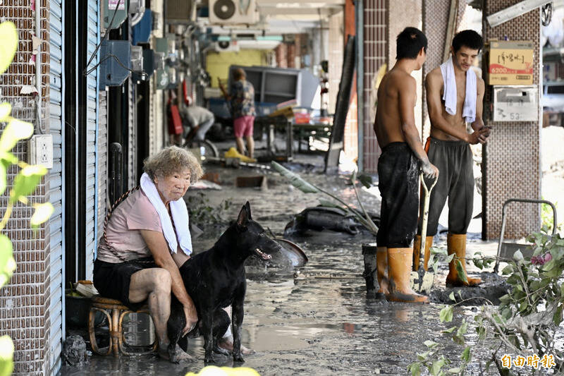 馬太鞍溪堰塞湖溢流災情慘重，整個光復鄉滿目瘡痍。（資料照）