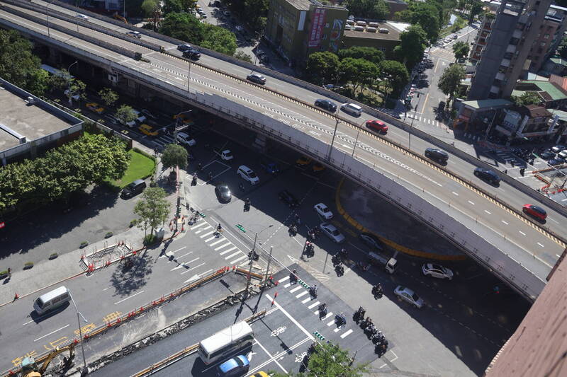 公館圓環像一塊可閱讀、可教學、可被轉譯的「交通活化石」。。（資料照）