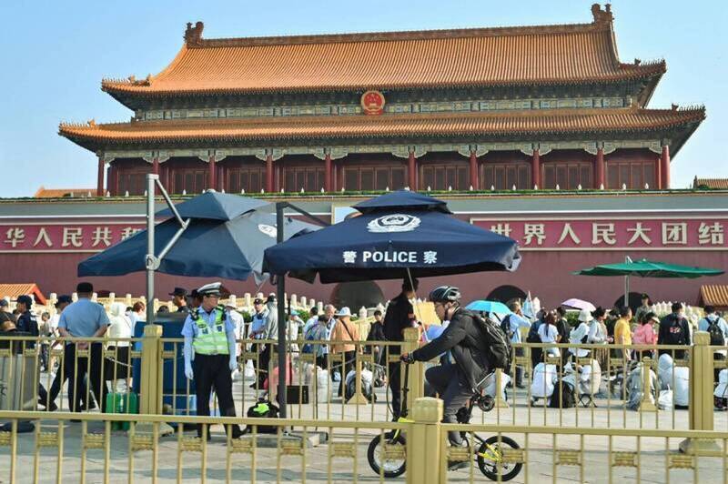 中國社會在高壓統治下顯得格外沉寂，圖為發生八九年民運的北京天安門廣場。（法新社檔案照）