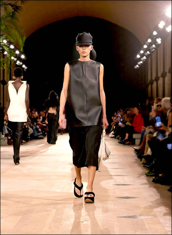 自由開講》回顧巴黎服裝週 林強音樂躍國際