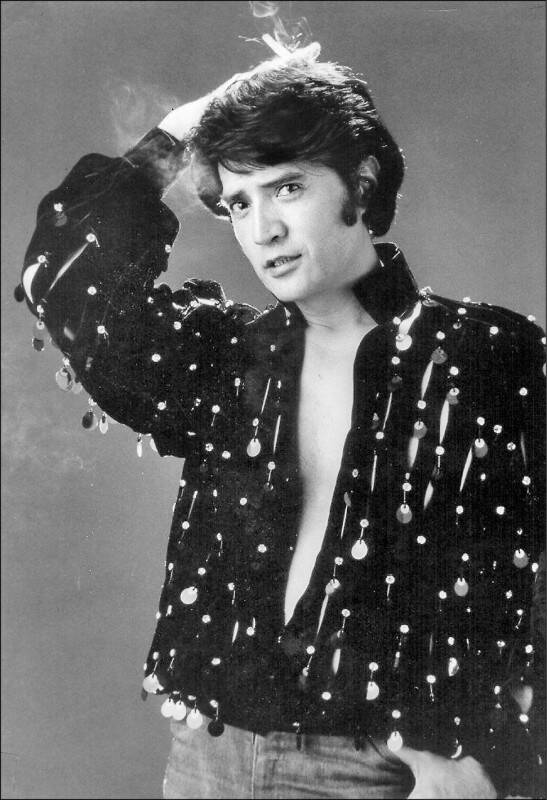 林沖年輕時高大帥氣，輪廓很深，外型酷似貓王。（台灣優質生命協會提供）