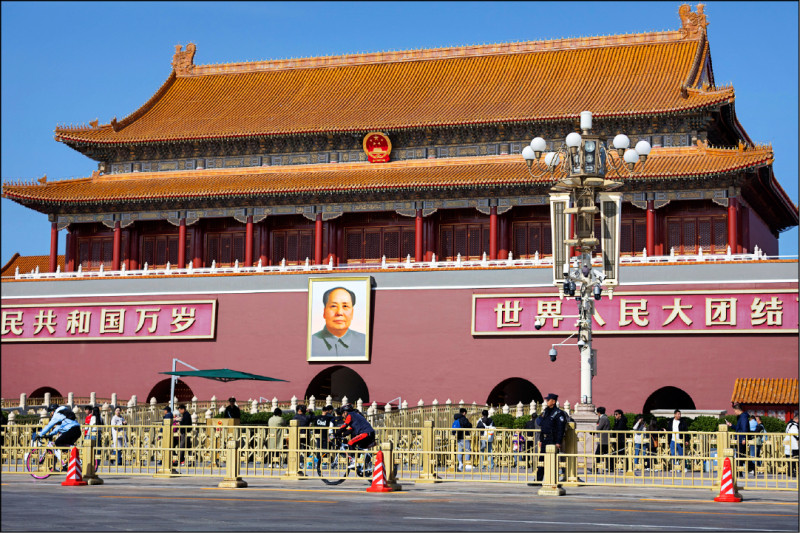 中共二十大四中全會，再次展現權力黑箱的特殊國情，形成一種不明就裡的精彩刺激，人事鬥爭尤其吊人胃口。（歐新社）