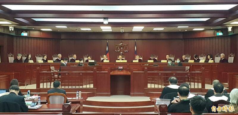 憲法法庭釋字585號解釋，菸品標示尼古丁等必要資訊符合商業誠實信用原則與透明性原則，具正當性。（資料照）