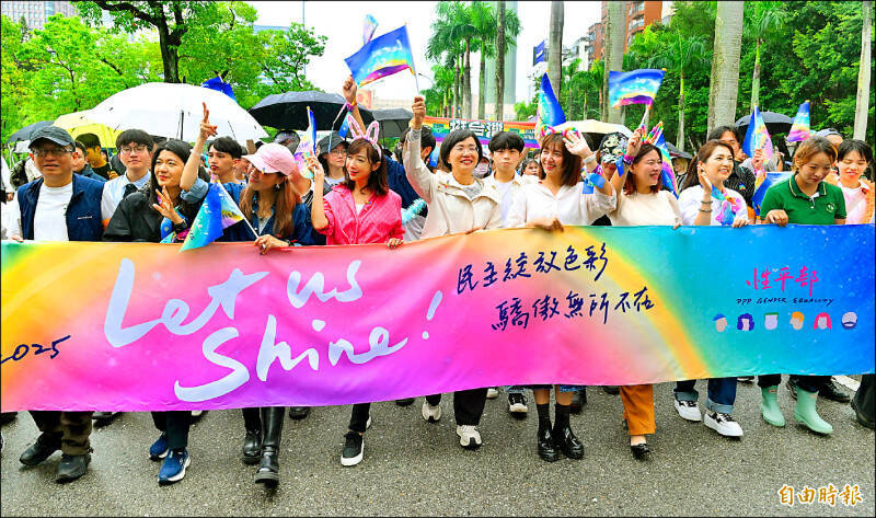 第23屆台灣同志遊行今年1025下午在台北登場，湧入逾15萬人參與。（資料照）
