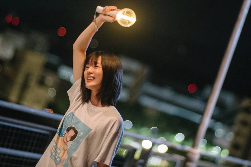 《翌日》是一部完全從粉絲角度出發，寫給偶像的情書。（公視提供）