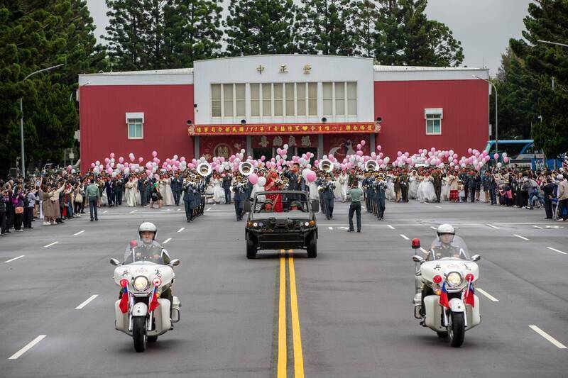 陸軍司令部將大漢營區內的中正堂改為「忠誠堂」，彰顯陸軍「忠誠精實」的軍風。（取自陸軍臉書專頁）