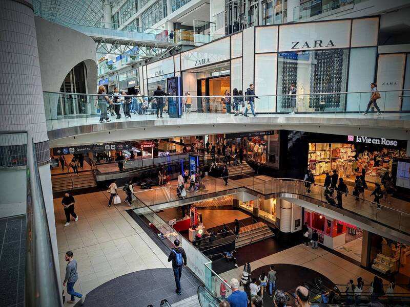 作者訪店時，都感覺到消費者正在往兩極化前進。（取自貼文）