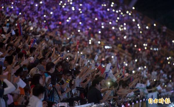 2017台北舉辦世大運，全台不分黨派來支持，不僅成功創造運動話題，更讓台灣緊緊團結在一起。圖為開幕式。（資料照）