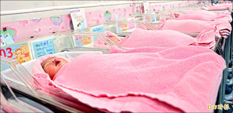 為了催生，明年元旦即將實施擴大生育補助方案。（資料照）