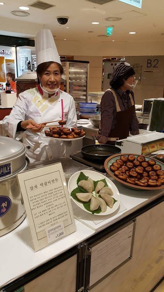 李愛蘭院長（左）。（作者提供）